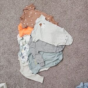 Baby Rompers 8 Unt. Size 6M